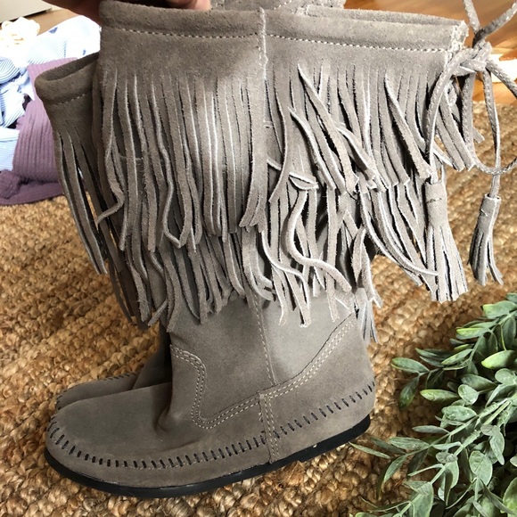 NWOT Minnetonka Moccasins size 5 - Picture 4 of 6